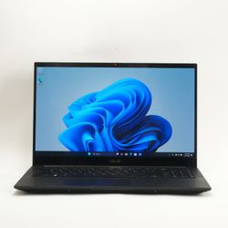 Asus Creator Laptop Q Q530V 15.6" i7-13620H 2.4GHz 16GB RAM 512GB SSD RTX 3050