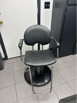 Salon/barber chair
