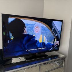 Samsung60 INCH Smart tv  - Priced To Sale Fast!