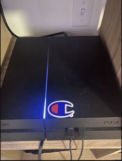 ps4 with 7 games 1 controller