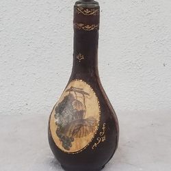 🍾Vintage authentic Florence Italy figurine Wine bottle Leather handcrafted . This bottle was handcrafted by Fausto Corduri 