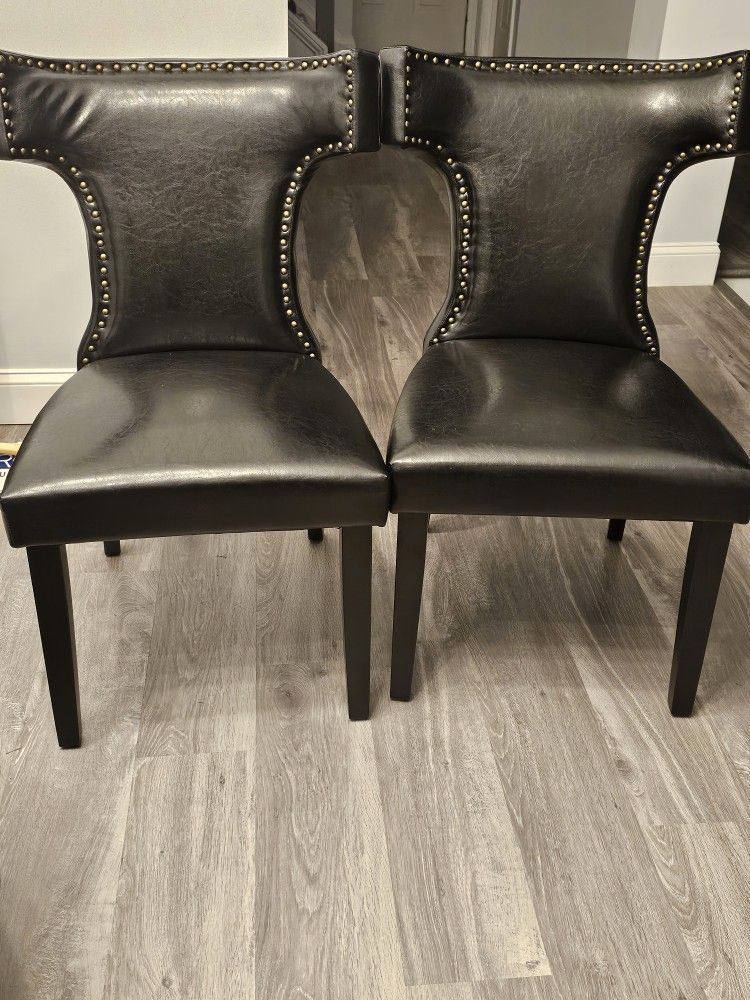 Accent Chairs