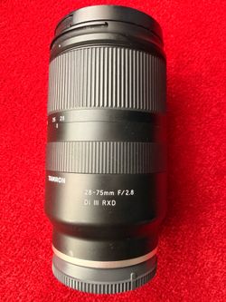 Tamron 28-75mm F2.8 Di III RXD Sony e-mount