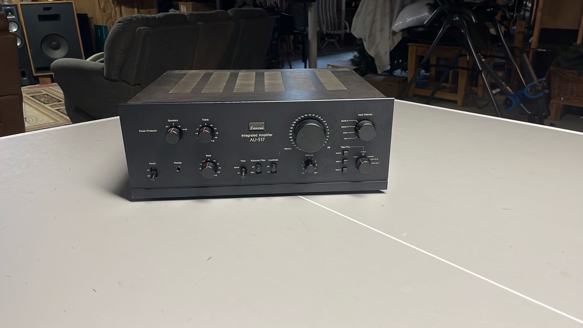 Sansui AU 517 Amplifier