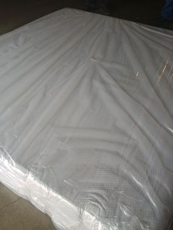 Brand New 14' King Size Memory Foam Mattress 