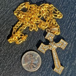 Iced Gold Cross Pendant 24 Inch Figaro Chain Necklace 5MM 