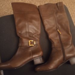 Stylish Calf Length Brown leather Boots