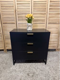 Drawer Dresser