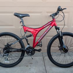 26"MOTOBECANE MOUNTAIN BIKE. LARGE. ALUMINUM. 24 SPEEDS FULL SUSPENSIÓN DUAL DISC BRAKES LIKE NEW WITH FRESHLY TUNE 👌🏼