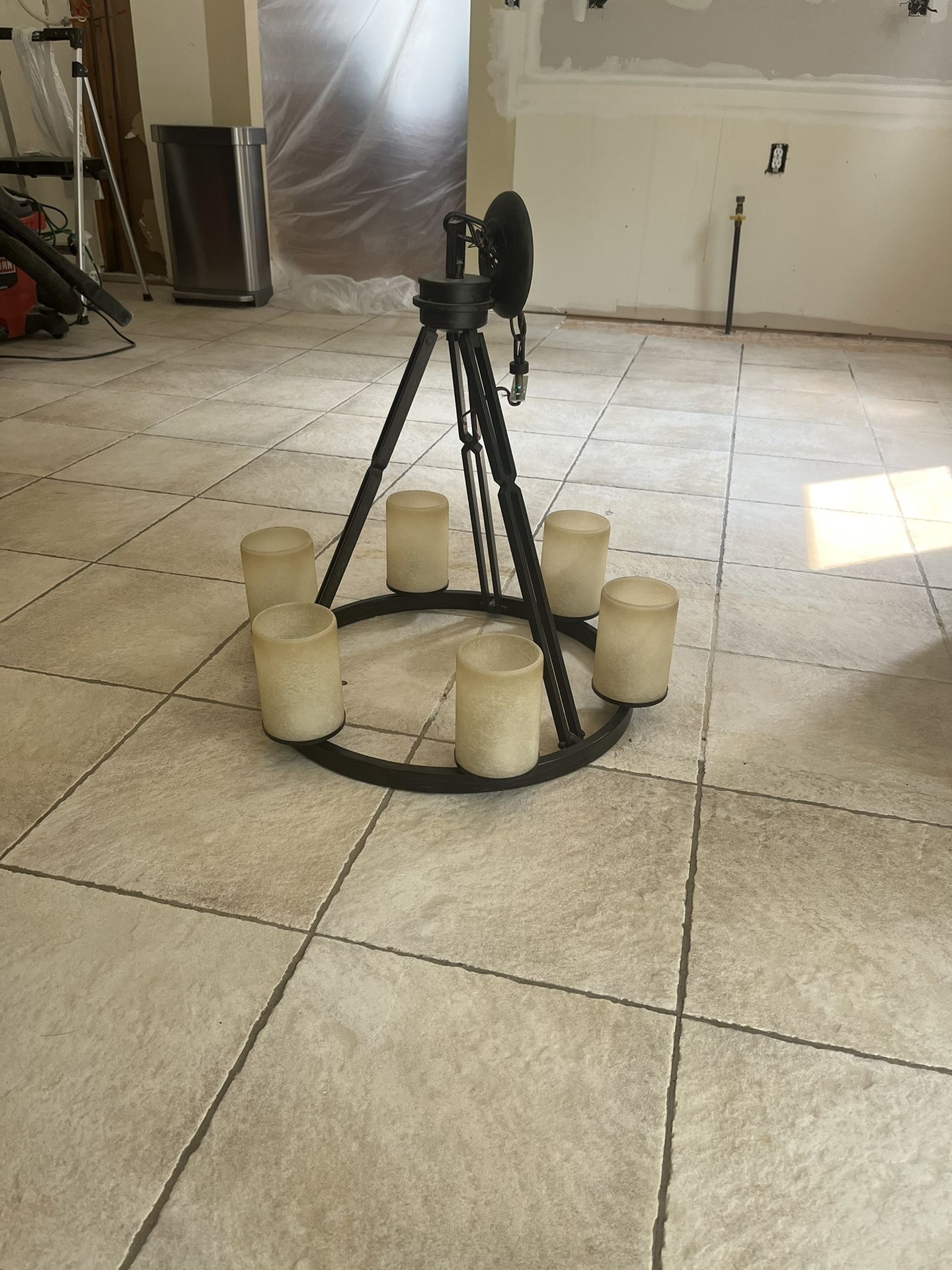 Overhead Light/chandelier 