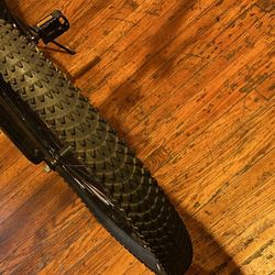 Huffy 27.5” (fat tire) Mayhem Mountain Lightweight Aluminum Bike  - full suspension - 21 speed 