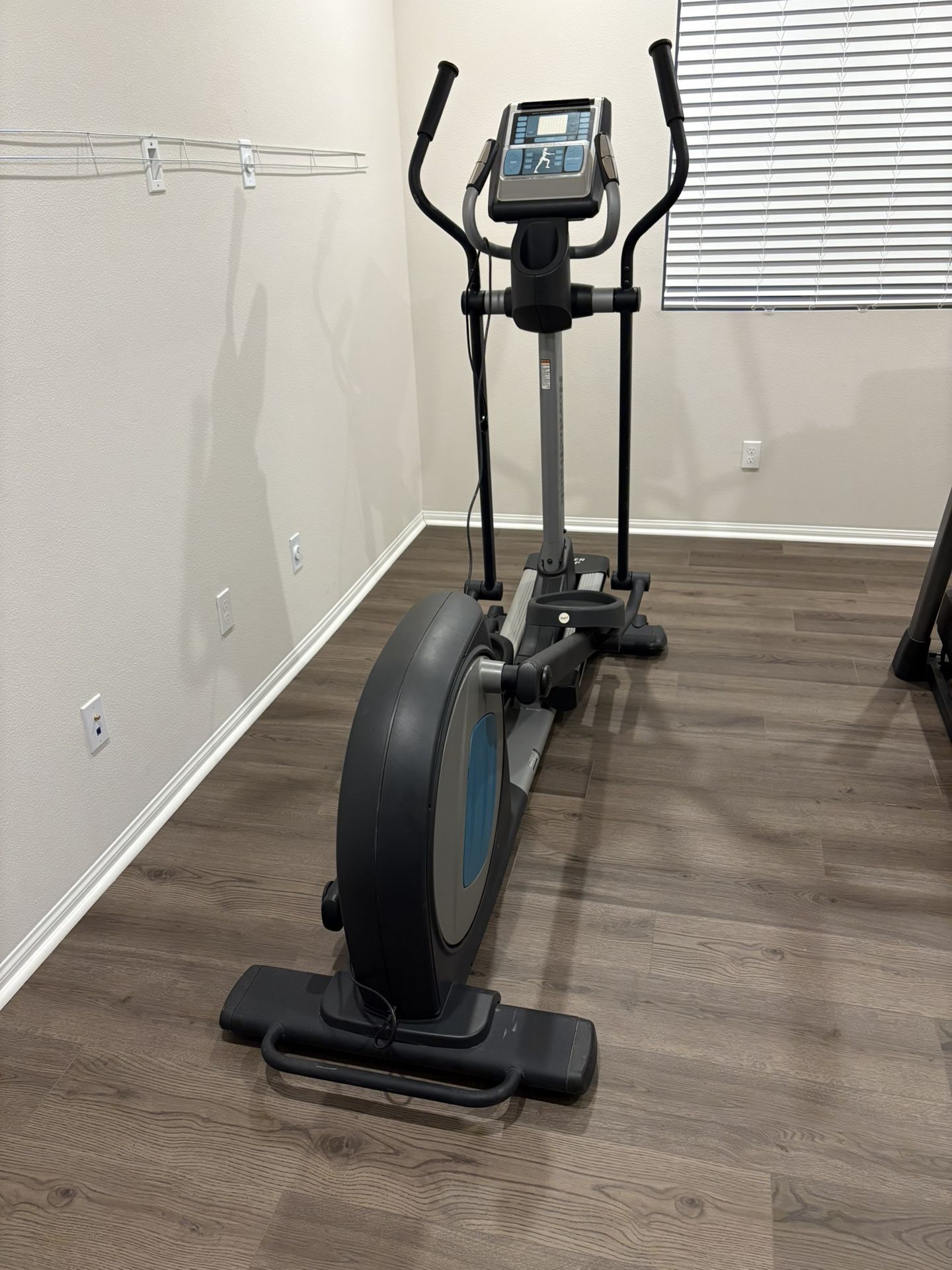 Elliptical $200