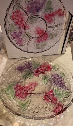 VINEYARD CRYSTAL GLASS PLATTER 14” Diam