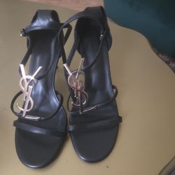 Black/gold Heels