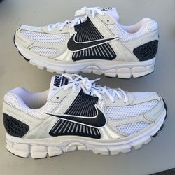 Nike Vomero 5 Size 10