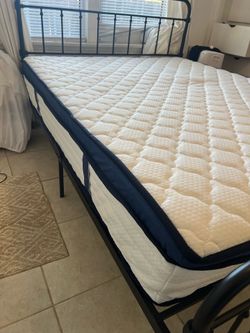Queen mattress 12” low used