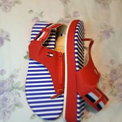 Open Toe Stipes Beach Sandles Size 9.5 (40)