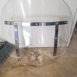 Motorcycle windshield.. Good condition Fyi