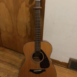 Yamaha FS800 guitar 
