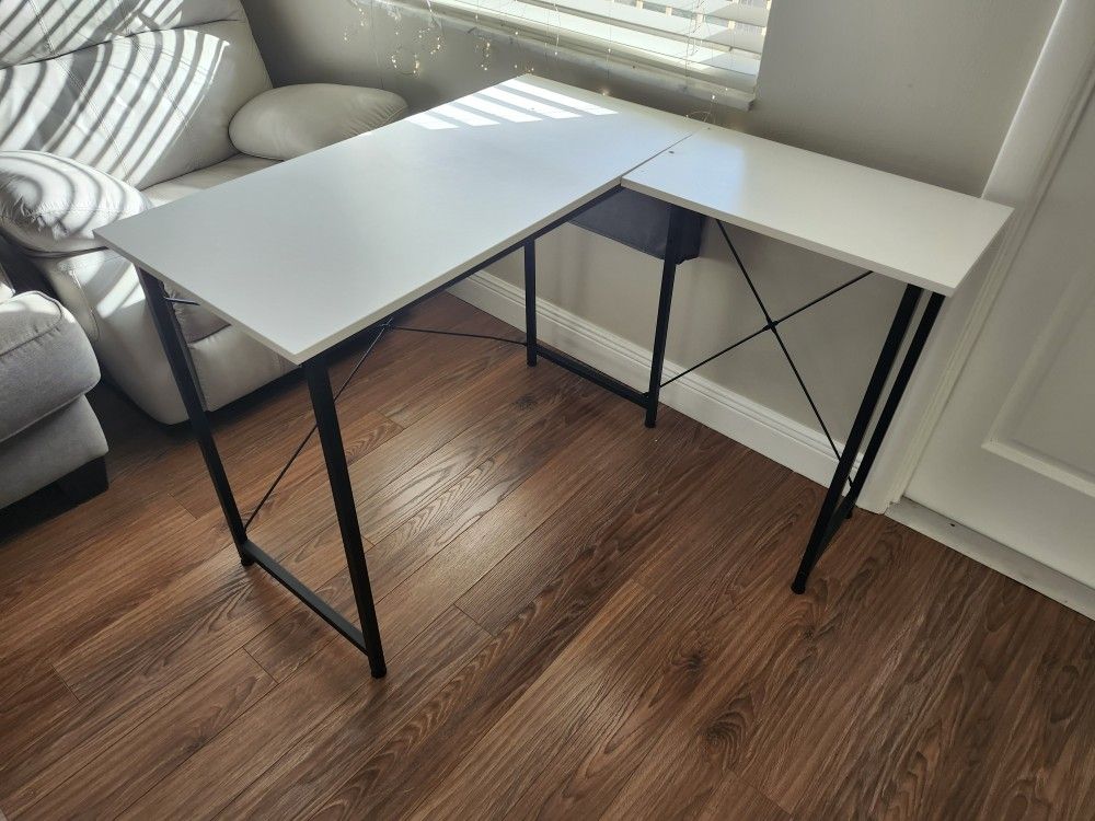 Computer Desk