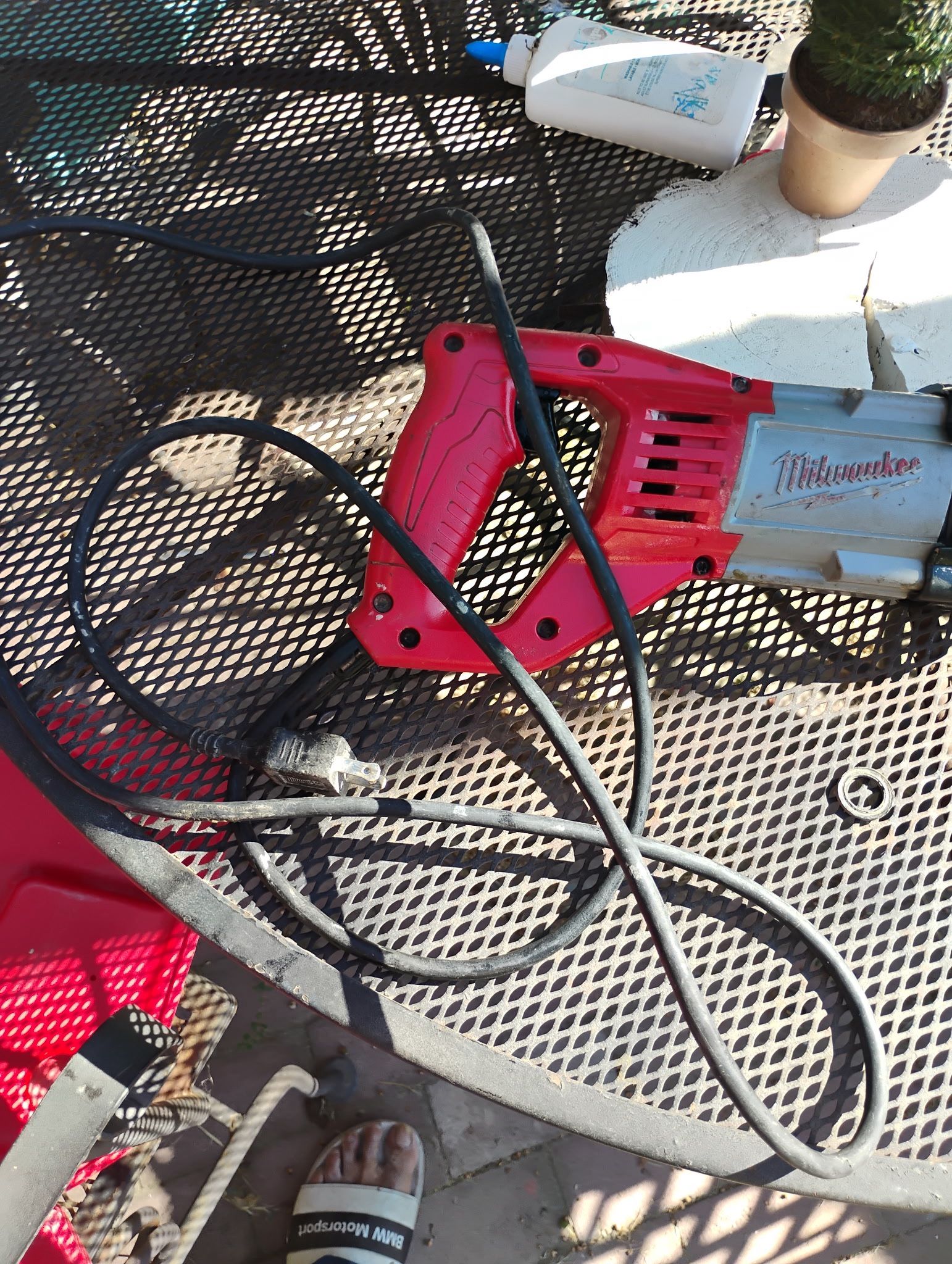 Milwaukee 6538-21 15.0 Amp Super Sawzall Reciprocating Saw.