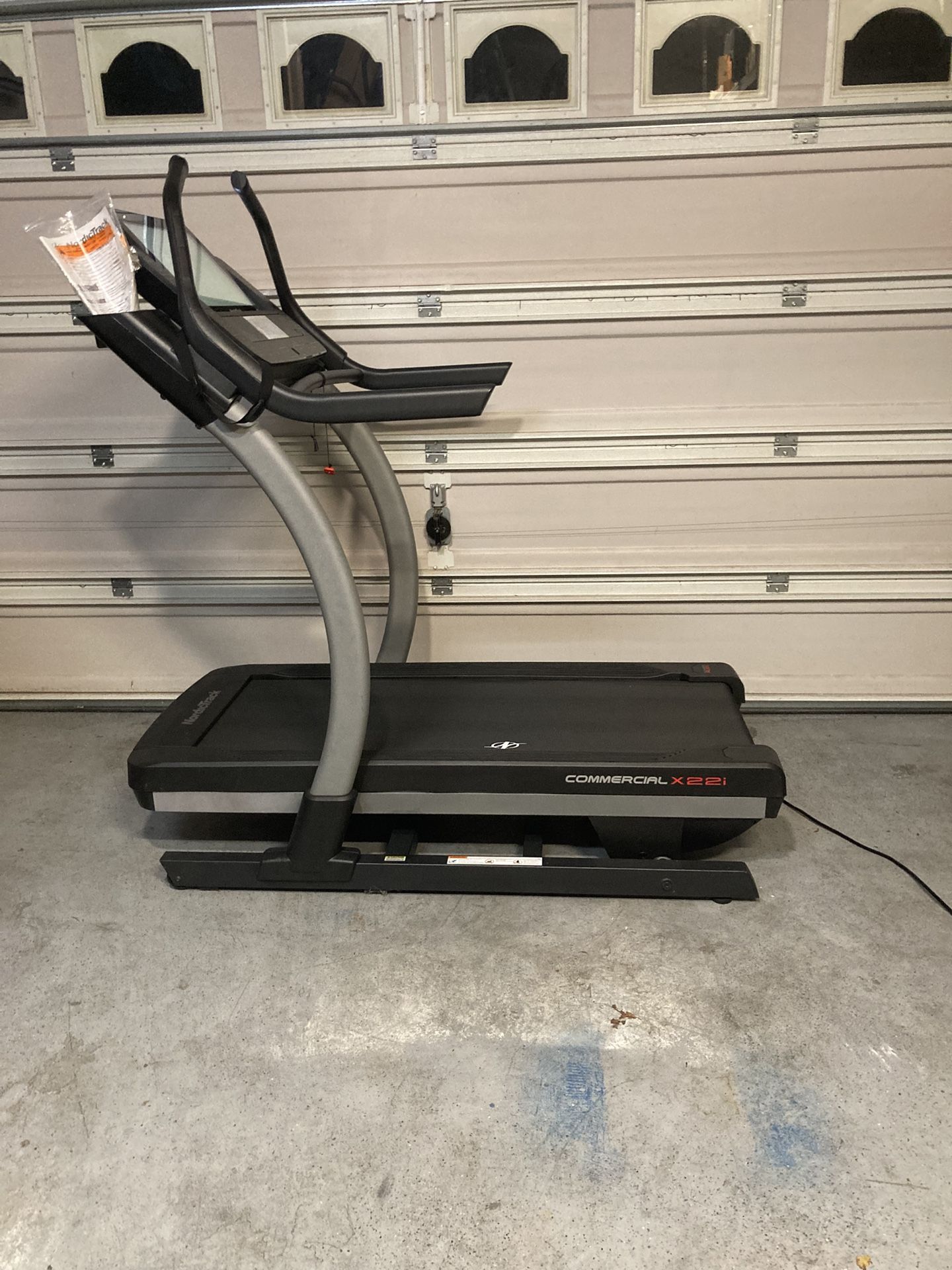 Nordictrack X22i Incline Trainer Treadmill.