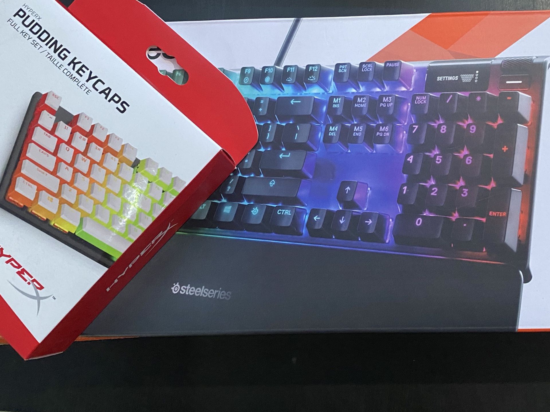Steelseries Apex 7 Red Switches With White Hyper X Pudding Keycaps (original Keycaps Are Included)