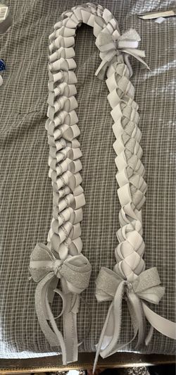 Graduation lei