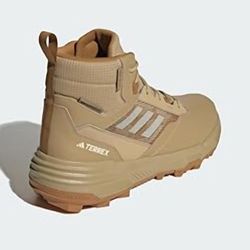 adidas Men's Terrex. Tan boots 