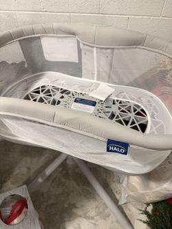 Halo Bassinet With Mattress 