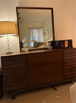 AMERICAN OF MARTINSVILLE DANIA MCM BEDROOM SET — $2,500 OBO