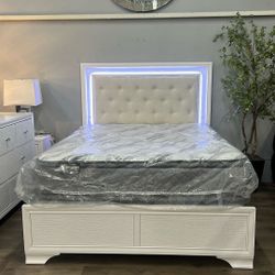 Recámara Tamaño Queen LED - Nuevos Muebles
