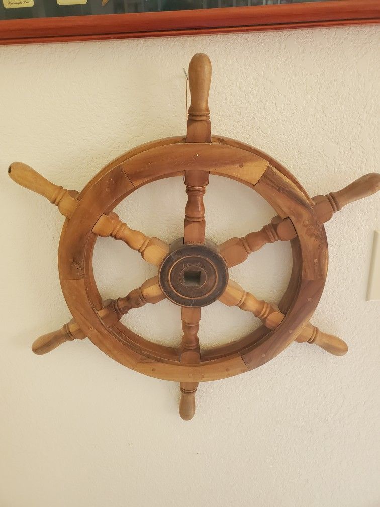 Wooden Ship Steering wheel