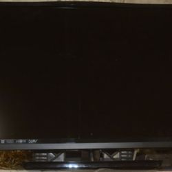 Vizio (Used) 32" TV..Wall Mount Included