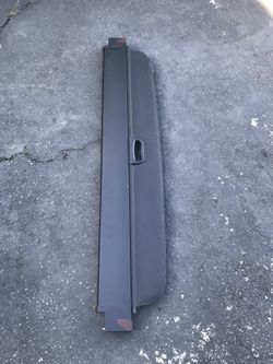 Trunk cargo security retractable shade for BMW X5 2014