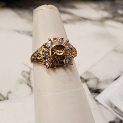 Real Gold 10kt Horseshoe Ring With White Topaz Stones 