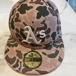 New Era 59FIFTY Oakland A’s Fitted Hat – Camo – Size 7 (55.8cm)