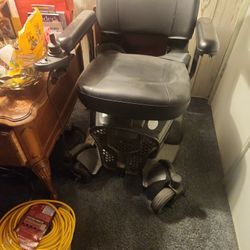 Pride PowerWheelchair 