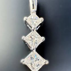 14k solid white gold 3 stone 0.65CTW Diamond princess cut Pendant charm