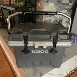 Igloo cooler