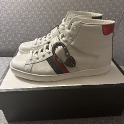 GUCCI  Ace White High Buckle Sneakers 473743  Size 12. White Green Red Silver Leather 
Mint condition. Worn 1 time.
I paid $800 