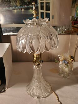 Underwriters Laboratories UL Cut Crystal Glass Portable Lamp 13.5