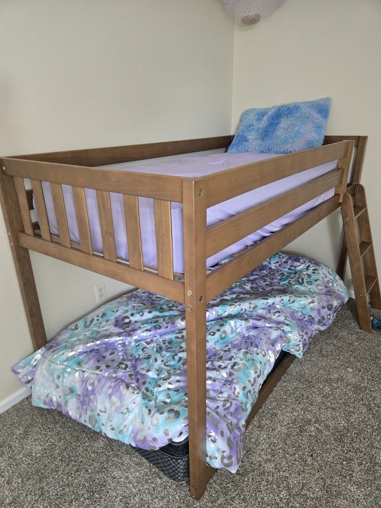 Twin Bunk Bed