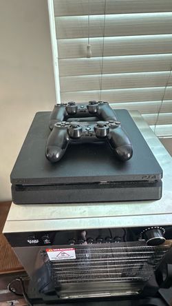 Ps4 slim edition