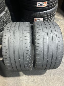 SET OF 2 USED TIRES MICHELIN PILOT SPORT 4S…285/30/20