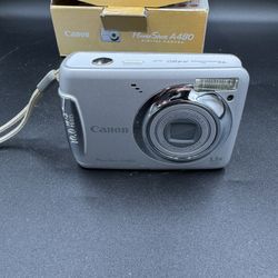 Canon Power Shot A480 Camera Pre-owned with Original Box - Very Dim Screen Works