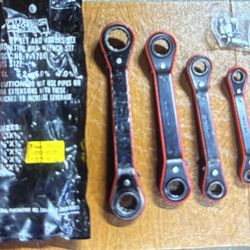 Pittsburgh Forge 5Pc. Offset Box End Reversible Ratcheting Wrench Set. 