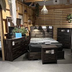 Grey 4PC Queen Bedroom Set