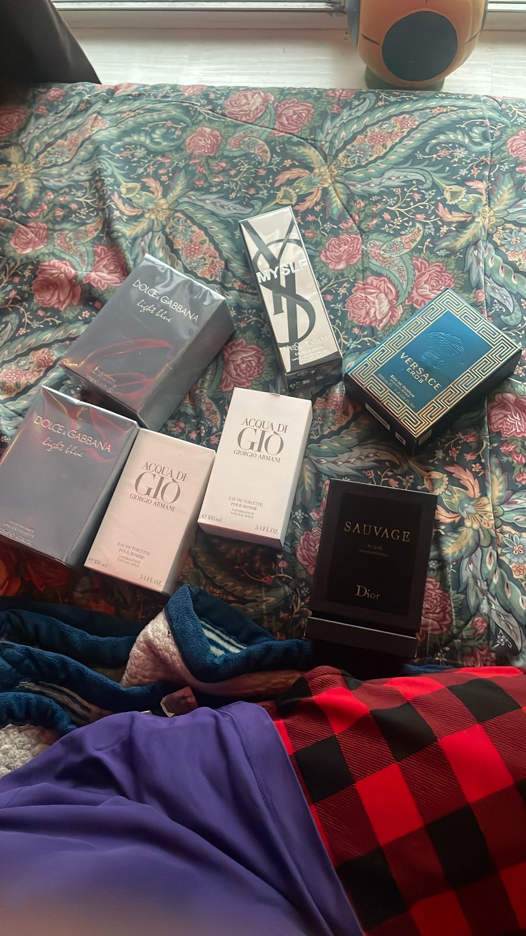 Colognes/ perfumes/ Fragrances