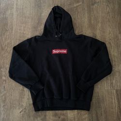 Supreme Hoodie 